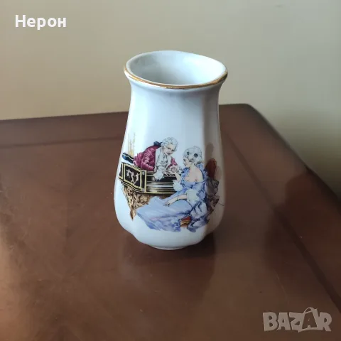 Порцеланова ваза, снимка 4 - Вази - 55482292