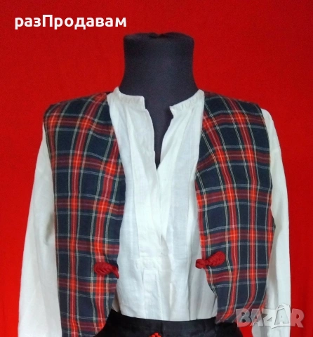 Елек кариран~ шит по поръчка и с ръчно изработено копче, снимка 2 - Елеци - 54408389