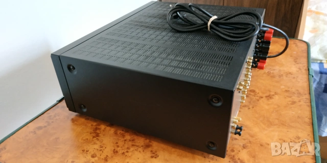 Harman kardon HK 6800 интегриран усилвател, снимка 3 - Ресийвъри, усилватели, смесителни пултове - 54874235