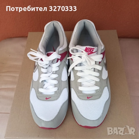 Дамски маратонки Nike Air , снимка 4 - Маратонки - 55153499