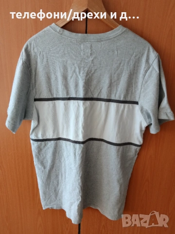 Оригинална памучна тениска Levi's като нова (M), снимка 2 - Спортни дрехи, екипи - 54768933