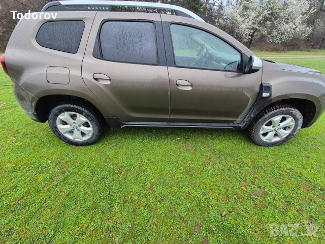 Dacia Duster 1,6 I, снимка 6 - Автомобили и джипове - 55003773