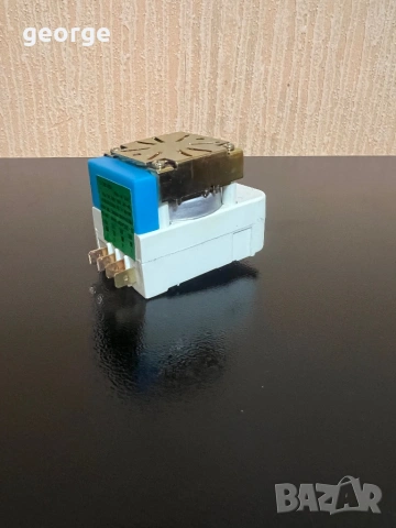 Таймер за хладилник No Frost 6H 40 min., снимка 2 - Хладилници - 54070556