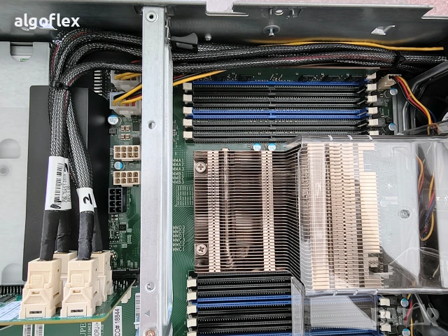 Сървър Supermicro 6028U 12LFF 2U X10DRU-i+ 2*E5-2690v4 32GB 9300-8i, снимка 7 - Работни компютри - 55187253