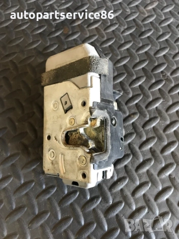 Механизъм за заключване на предна лява врата за Saab 9-5 (2002–2007) 4855177 