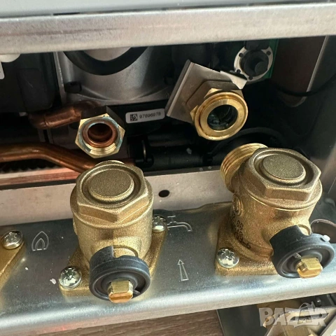 Нов двуконтурен газов котел Bosch Junkers Cerapur 24kW, снимка 4 - Бойлери - 55123625