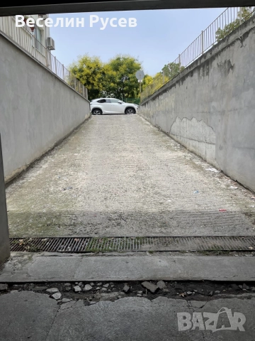 Паркоместа за мотори и автомобили, снимка 6 - Гаражи и паркоместа - 49779635