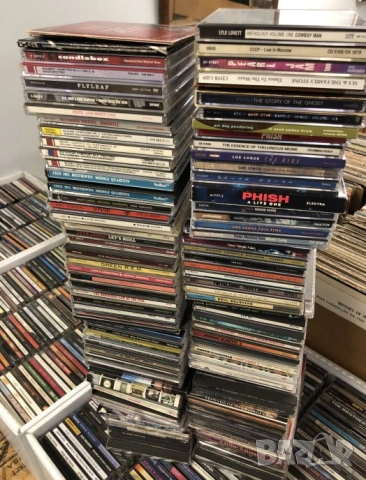 50 броя Оригинални дискове с книжка - CD compact disk оригинален компакт диск