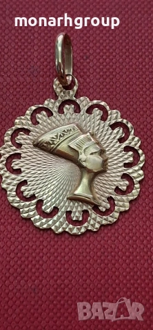 Златна висулка 