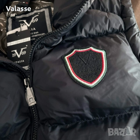 С етикет 19V69 Versace оригинален черен спортен елек/грейка S , снимка 4 - Спортни дрехи, екипи - 54712997