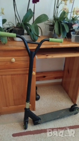 Тротинетка за трикове , снимка 2 - Скутери и тротинетки - 53977508