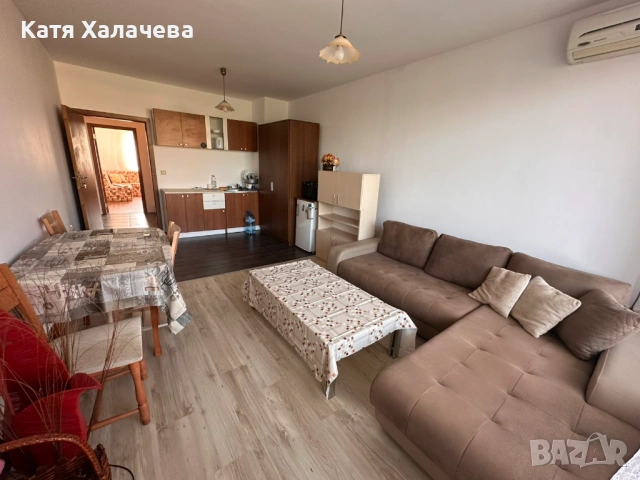 Двустаен с пакомясто в кв. Траката