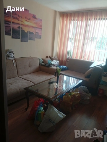 Продавам дървена холна маса. Размери дъл.140:шир.70:вис.50.