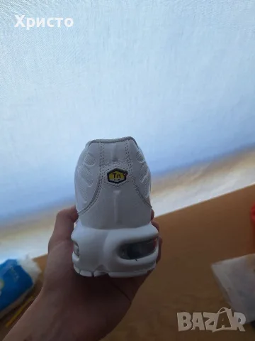 Обувки nike tn white , снимка 3 - Кецове - 55474935