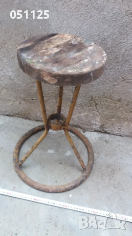старо масивно столче , снимка 2 - Други ценни предмети - 54033888