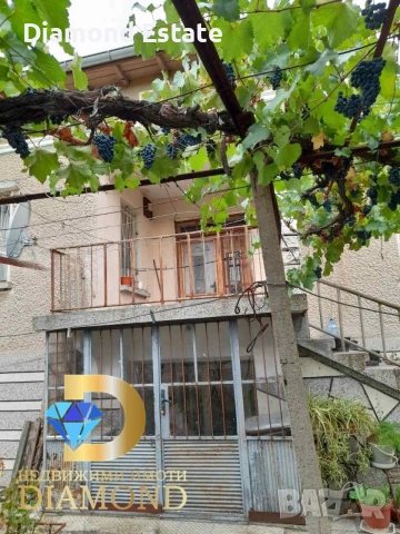 Едноетажна къща в село Гранит, обл. Стара Загора, снимка 5 - Къщи - 55276030