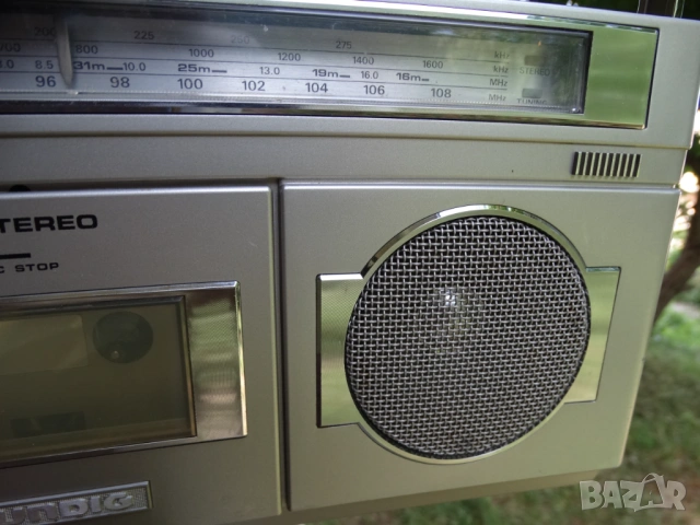 GRUNDIG RR 550 ..., снимка 4 - Радиокасетофони, транзистори - 54721633