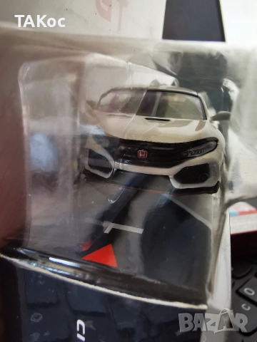 Mini GT 1:64 Honda Civic Type R FK8 #1, снимка 4 - Колекции - 54848981