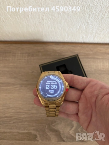 Michael Kors MKT5001 Smart Watch Gold - часовник
