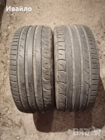 Продавам 2 броя летни гуми 225.45.17 дот 2022 Tigar 