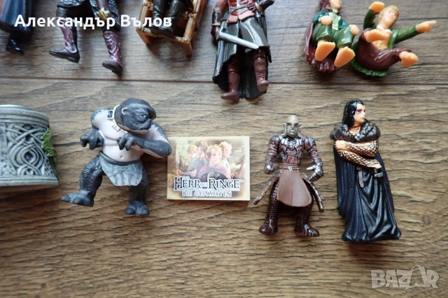Голям Лот фигурки Властелинът на пръстените Lord of the Rings от Киндер Kinder, снимка 10 - Колекции - 54988783