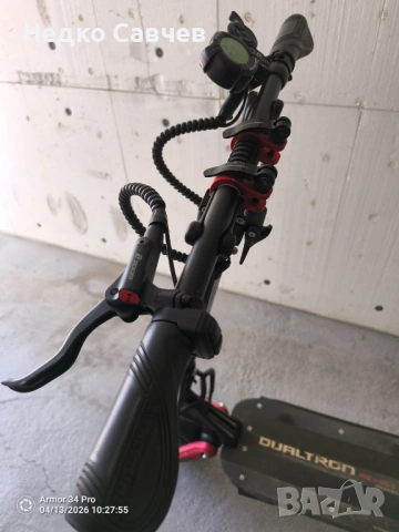 Продавам тротинетка нова в гаранция Dualtron Achilleus 60v 35AH LG BLACK, снимка 7 - Скейтборд, ховърборд, уейвборд - 54177896
