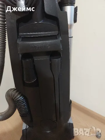 Вертикална прахосмукачка Miele S7 (S7000) HEPA 1800W – Немско качество , снимка 13 - Прахосмукачки - 55357569