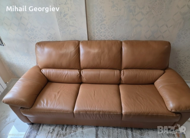 Продавам кожен диван. , снимка 1 - Дивани и мека мебел - 55143077