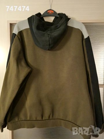 Оригинален суичър PUMA, L, снимка 2 - Суичъри - 54661254