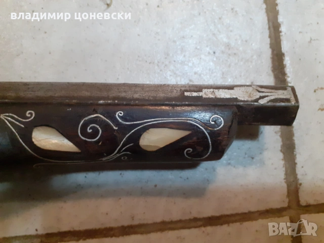 Красив кремъчен пистолет,пищов с украса от седеф и сребърни набивки,механизма зарежда и щрака, снимка 6 - Колекции - 54381428