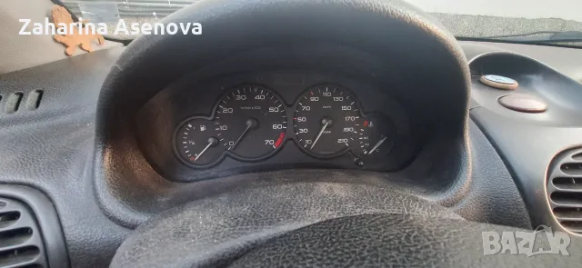 Продава се Peugeot 206 1.1 – 60 к.с. – 1998 г., снимка 5 - Автомобили и джипове - 55607187