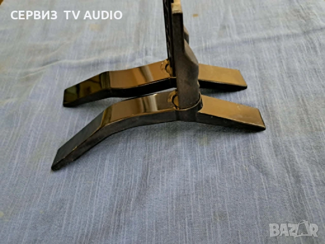Крачета за  TV TOSHIBA 32WL1A63DG, снимка 2 - Стойки, 3D очила, аксесоари - 54530630