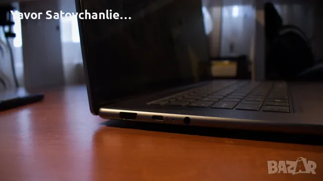 Lenovo Yoga Slim 7i Aura Edition (Intel Core U7, 32GB RAM, 1TB SSD), снимка 3 - Лаптопи за игри - 55568330