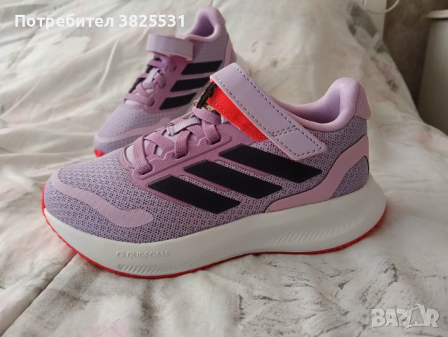 Детски маратонки Адидас , снимка 2 - Детски маратонки - 54311469