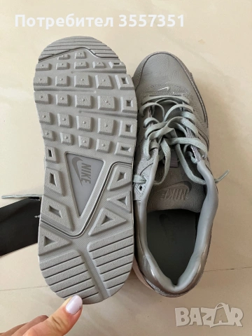 Оригинални дамски Nike Air Max Command, снимка 4 - Маратонки - 55014654