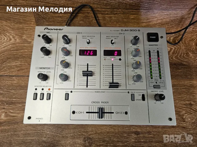 Миксер Pioneer DJM-300-S Silver / Легендарен DJ миксер Pioneer DJM-300-S – Култов аналогов модел с, снимка 2 - Ресийвъри, усилватели, смесителни пултове - 55429023