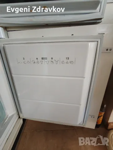 Хладилникът Hotpoint Ariston А+ за вграждане , снимка 7 - Хладилници - 55682323