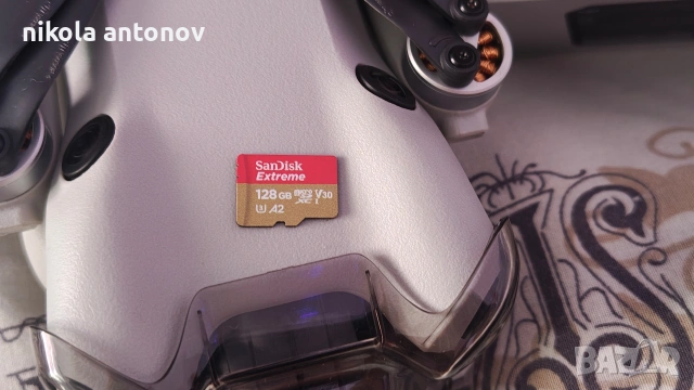 дрон DJI mini 4 pro fly more combo със 128 gb микро СД карта , снимка 3 - Дронове и аксесоари - 54360495