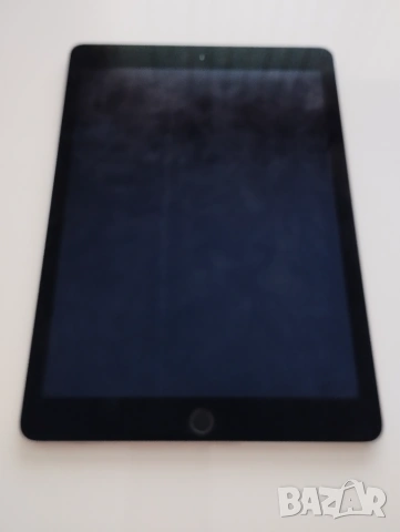 iPad      Apple 