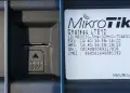 Рутер Mikrotik Chateau LTE12, 2-лентов, Бял, SIM карта, снимка 2