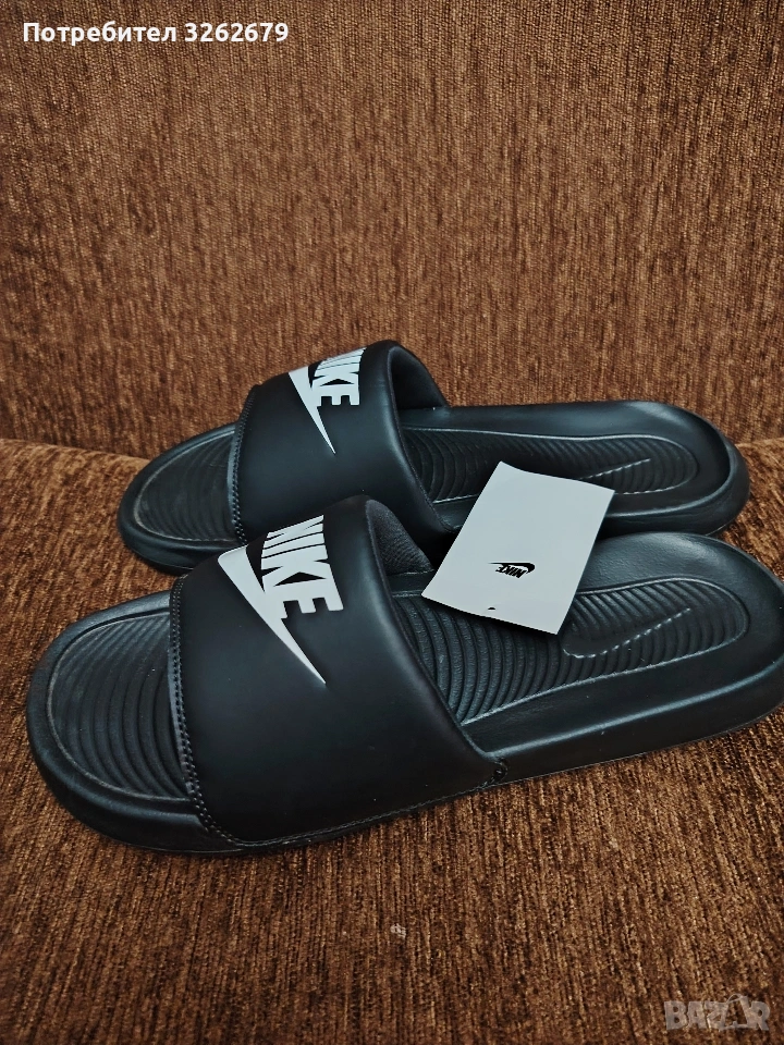 Nike оригинални чехли Victori one размер 44, снимка 1