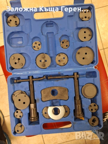 Комплект за смяна на спирачки Hawek HW-1170, снимка 2 - Куфари с инструменти - 53995006