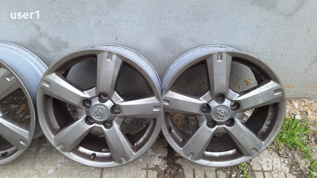 Перфектни, оригинални лети джанти 17" за Toyota Rav4, снимка 4 - Гуми и джанти - 54392700