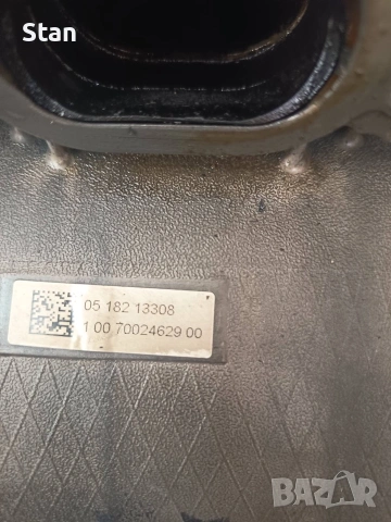 Mercedes Всмукателен Колектор M272, снимка 4 - Части - 55042958