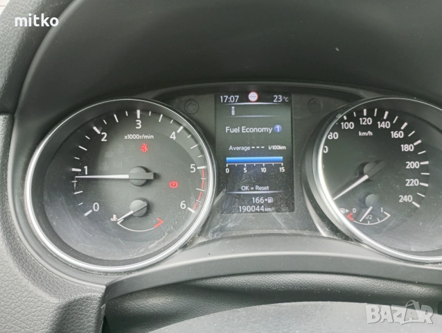 Нисан Кашкай 1,5Dci, снимка 8 - Автомобили и джипове - 55156218