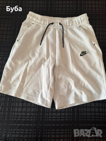 Детски къси панталони Nike tech fleece, снимка 4 - Детски къси панталони - 54634311
