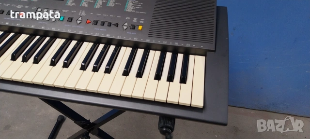 НАЙ ДОБРАТА ОФЕРТА Синтезатор Yamaha PSR300, снимка 5 - Синтезатори - 55251875