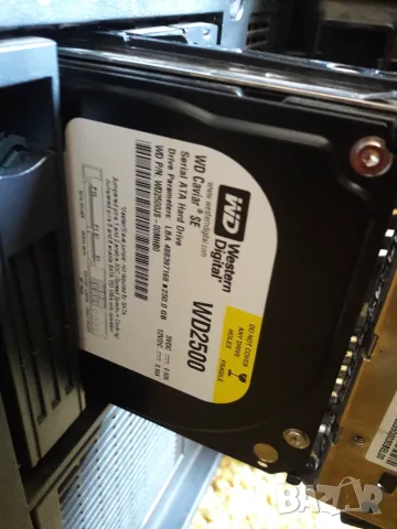 Работната станция Acer Altos G530, снимка 7 - Работни компютри - 55475519