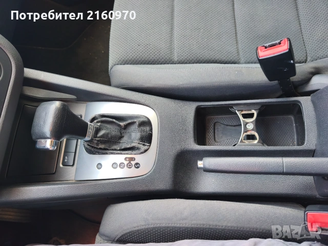 VW Golf 1.9 TDI Автомат 2004, снимка 10 - Автомобили и джипове - 54326573