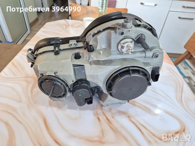 Оригинален десен КСЕНОНОВ фар за Мерцедес Еклас W210 Фейстлифт , снимка 3 - Части - 55467596